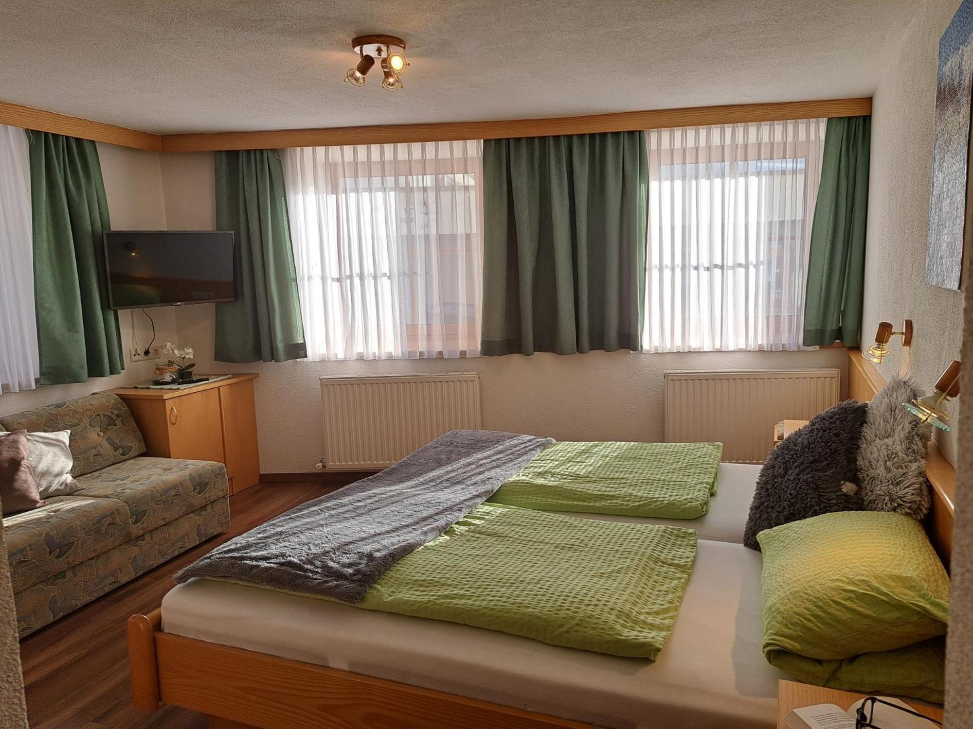 נאודרס Appartements Klapeer מראה חיצוני תמונה