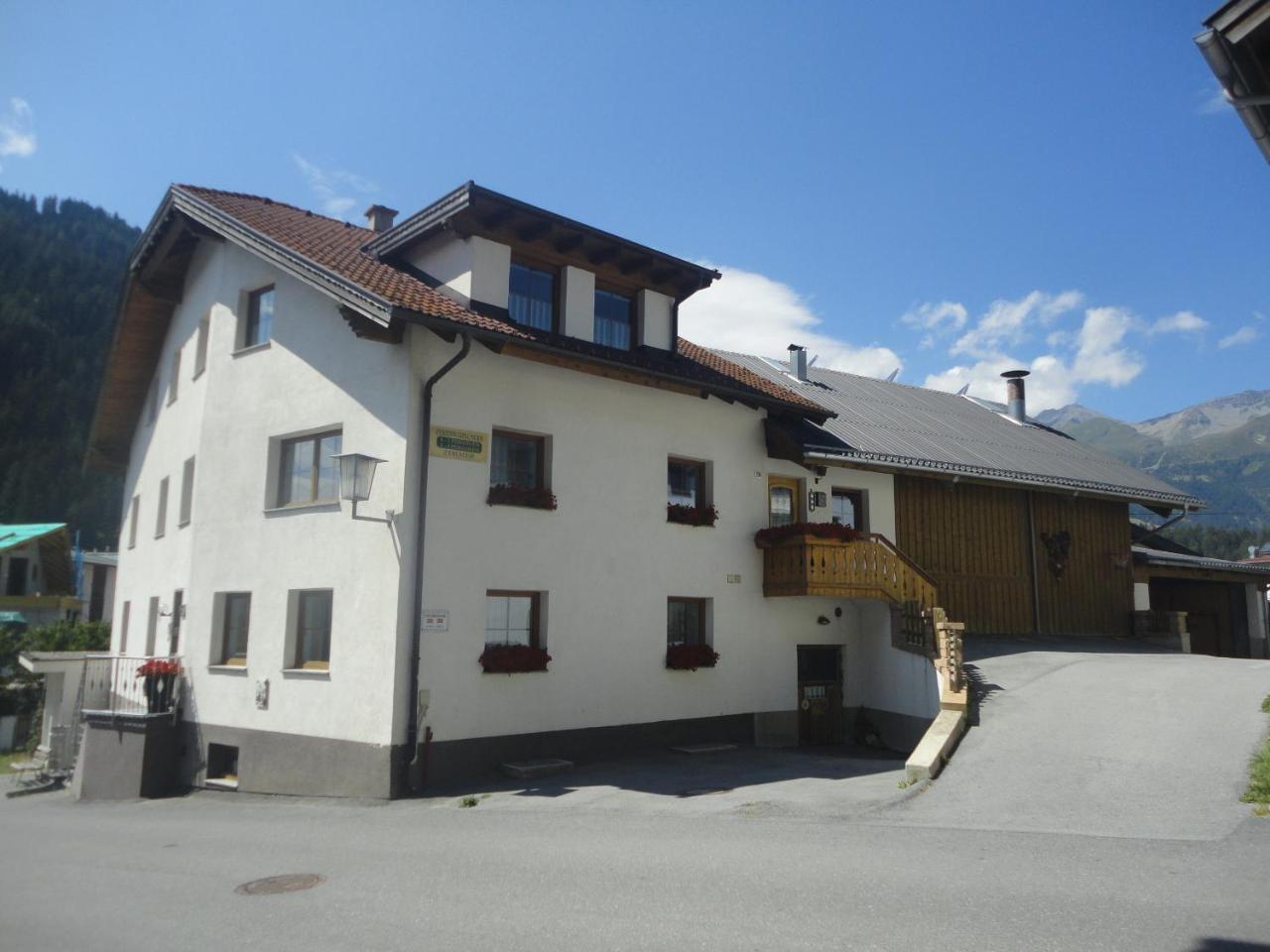נאודרס Appartements Klapeer מראה חיצוני תמונה